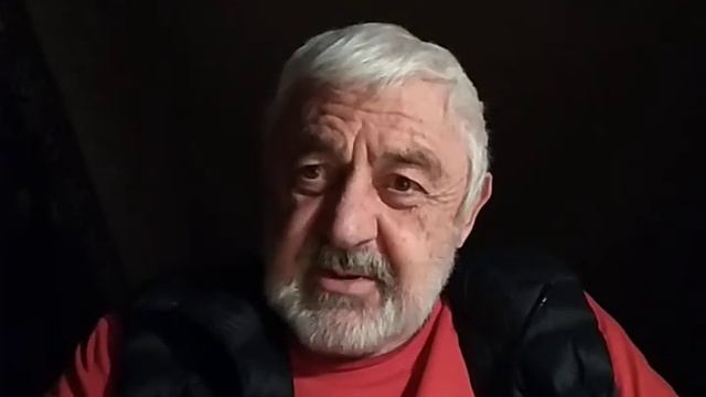 В Одессе несут цветы к месту гибели несогласных... смотреть онлайн