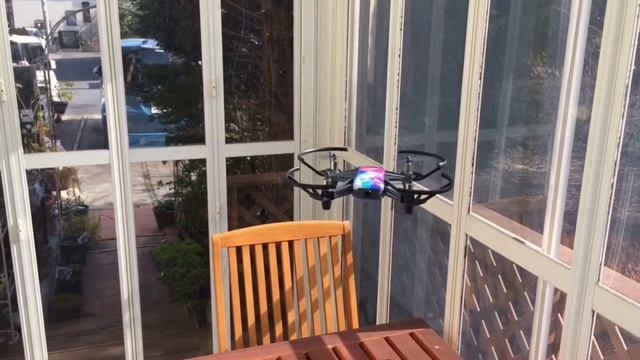 Tello のプラグラム制御フライト（２） смотреть онлайн