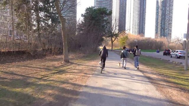 Vlog | город Торонто Канада | Канада Достопримечательность | Велопрогулка вдоль озера Онтарио смотреть онлайн