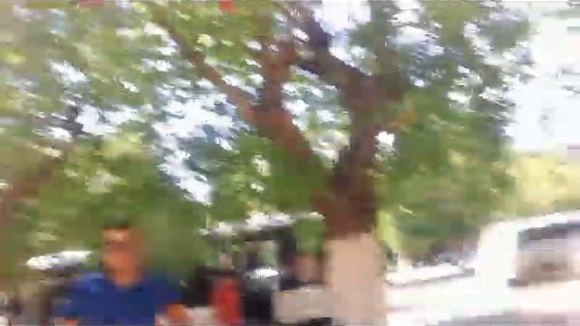 В Караганде водитель и кондуктор маршрутки напали на своего пассажира смотреть онлайн