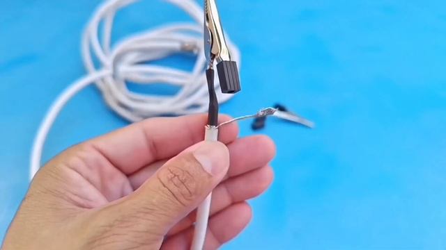 Por que isso não é patenteado? Um antigo técnico em eletrônica me ensinou esse segredo смотреть онлайн