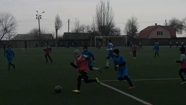 3тур.#арис2011(Мелитополь) - Рома2011(Запорож.) 4:1 (гол: Лёша Уманский,Рома Акулов,Эрик Уралбаев-2 смотреть онлайн