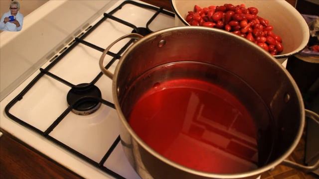 Варю кизиловое варенье.О пользе такого варенья в описании. смотреть онлайн