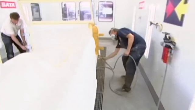 Ford Bronco Looks Brand New After The Team Get To Work On It! | Overhaulin' смотреть онлайн