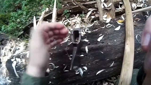 Немного о насадке таёжного топора обратным всадом смотреть онлайн