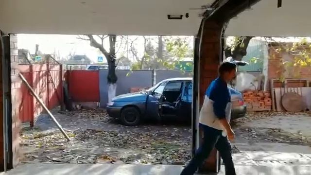 Секционные ворота DoorHan (umdom123.ru) смотреть онлайн