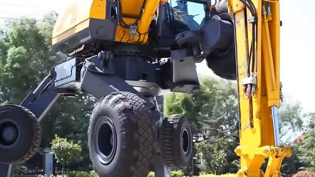 Шагающий Экскаватор XCMG ET110 и ET111 на дистанционном управлении смотреть онлайн