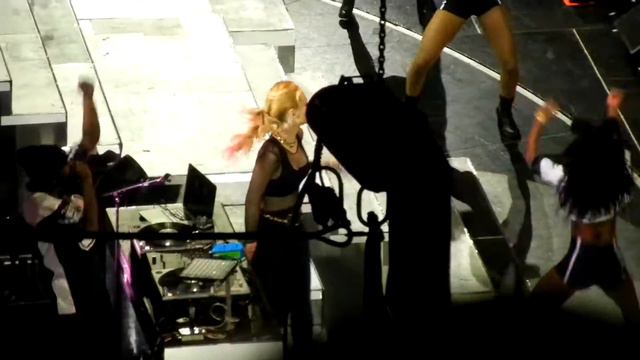 Iggy Azalea Work Live Boston Jingle Ball JingleBall December 14, 2014 смотреть онлайн