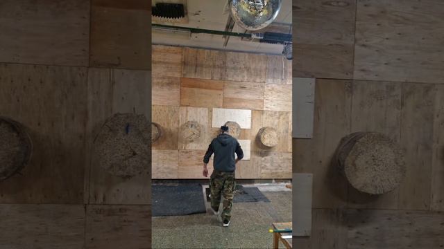 Knife/Axe Throwing Tips with World Champion смотреть онлайн