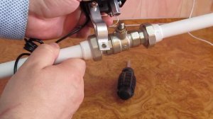 Установка манипуляторов на кран-бабочку. Ставим защиту от протечек воды своими руками