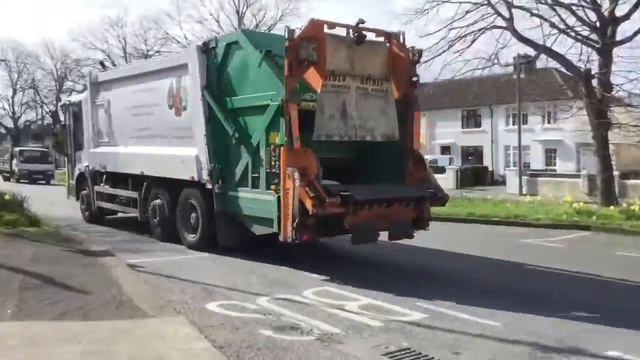 City Bin Dennis,DCC fly Tipping Collecter Mercades Econic & Greyhound Mini Dennis смотреть онлайн