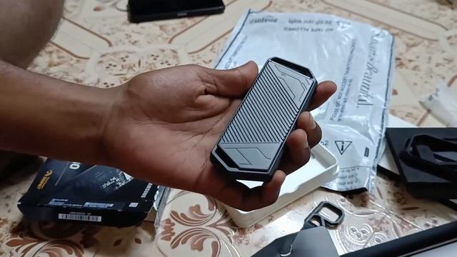 Unboxing of Asus ROG Strix Arion M.2 NVMe SSD Enclosure and Samsung 980 1TB NVMe M.2 SSD howto setu смотреть онлайн