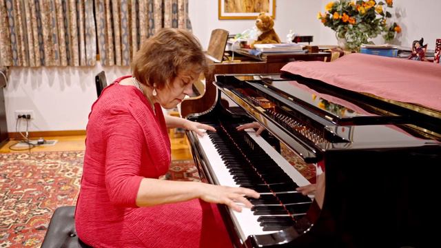 "Besame Mucho" piano Irina Cherkasski смотреть онлайн