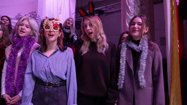 МГЛУ поздравляет с Новым годом смотреть онлайн