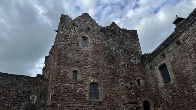 Doune Castle - "Home" of Monty Python and the Holy Grail смотреть онлайн