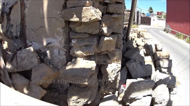 стены из камня камня надежно и красиво