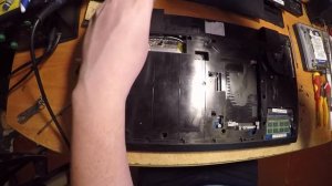 как разобрать ноутбук samsung NP300V5A.  (disassemble Samsung NP300V5A)