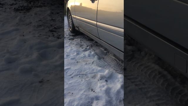 Лайфхак для водителей мерседес W210 .Как открыть мерседес W210 если сел акк.умулятор смотреть онлайн