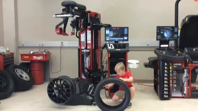 Автоматический шиномонтаж