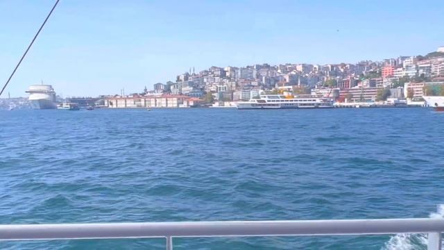 Переезжаем на Азиатскую сторону. Плывем на пароме в Кадыкёй. Европа vs Азия. Заболела в Стамбуле смотреть онлайн