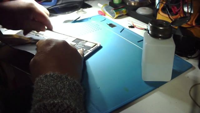 Ipad Air 2 (A1566) cambio de bateria смотреть онлайн