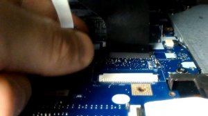 Ремонт фиксатора зажима шлейфа клавиатуры ноутбука Acer Aspire E1-570G