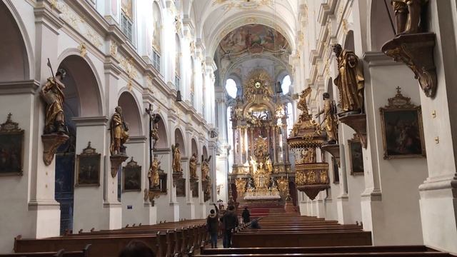 St Peter's Church Peterskirche Munich Germany смотреть онлайн