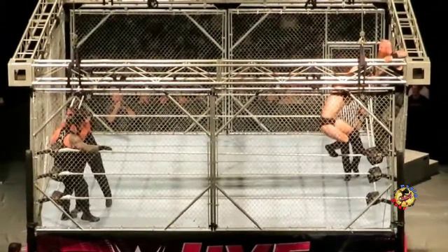 Roman Reigns and Daniel Bryan Vs Luke Harper and Eric Rowan смотреть онлайн