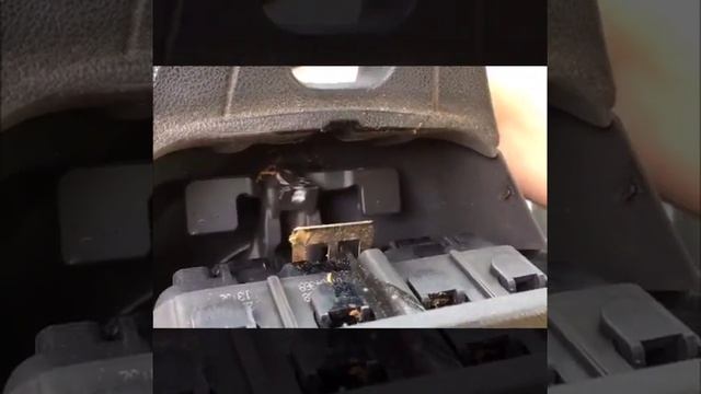 como desmontar el volante de una Renault Mégane mk 3 VOLANTY.CZ смотреть онлайн
