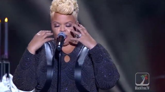 Tamela Mann - God Provides - Live (Stellar Awards 2017) смотреть онлайн