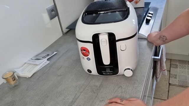 MOULINEX l Avis sur Super Uno : la friteuse facile à nettoyer pour cuisiner pour toute la famille ! смотреть онлайн