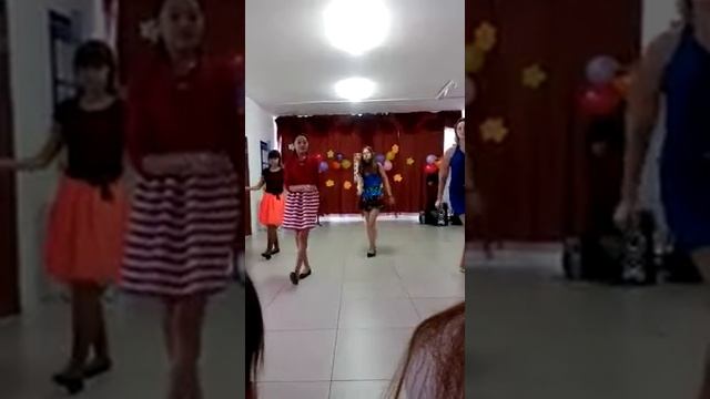 Танец - А я барби гёрл смотреть онлайн