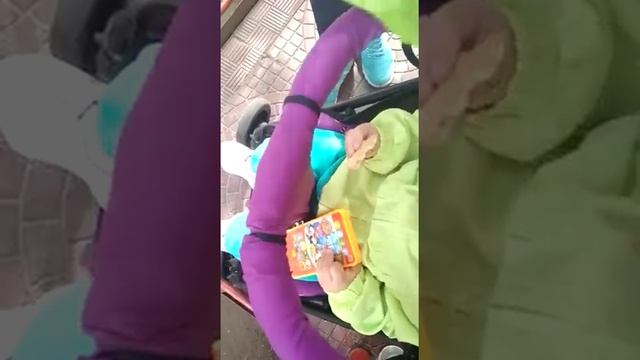 Чистим коляску варежкой Twist смотреть онлайн