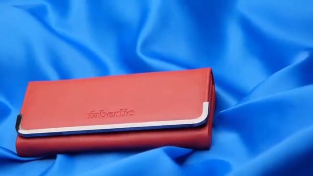 Красный кожаный кошелек Faberlic смотреть онлайн