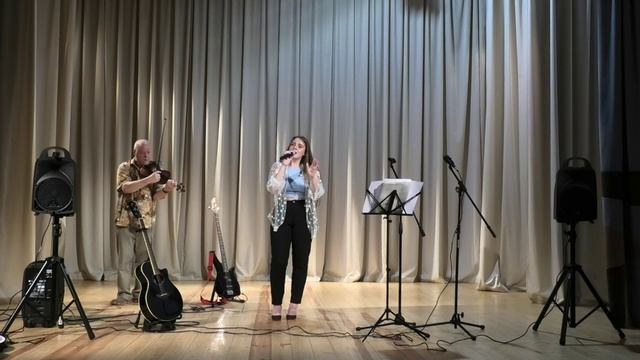 Орешкина Дарья- Небо Лондона (cover_Земфира).MP4 смотреть онлайн
