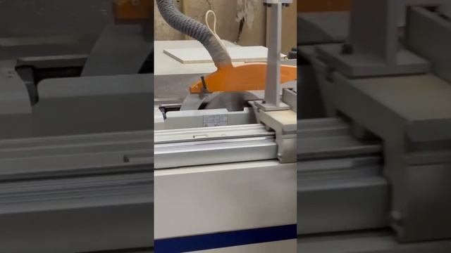 Процесс производства корпусной мебели ?? #распил # кромление #присадка #производство #ильназмебель