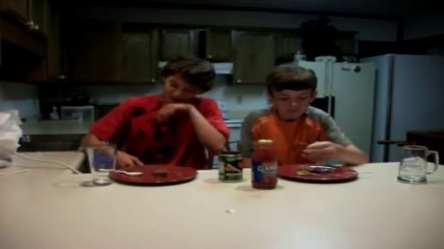EAT THAT FOOD - CLAMATO AND MACKEREL смотреть онлайн