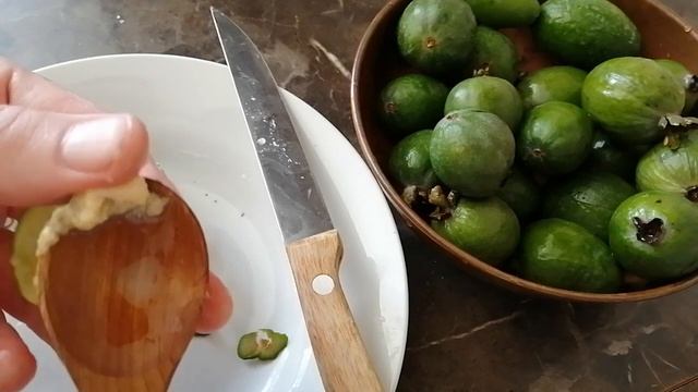 640 Фейхоа в Грузии Знакомство Кислый вкус