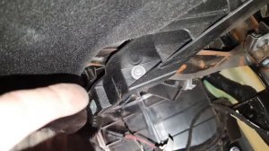 Замена моторчика печки Шкода Октавия.