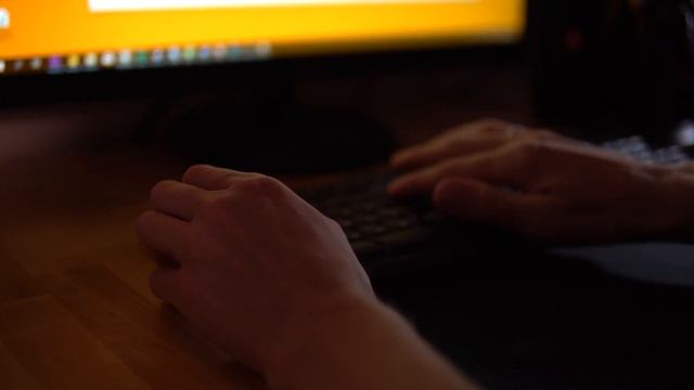 БЫСТРЫЙ СПОСОБ ОБУЧИТЬСЯ СЛЕПОМУ НАБОРУ НА КЛАВИАТУРЕ(ДАЖЕ ЕСЛИ ВЫ УЖЕ БЫСТРО ПЕЧАТАЕТЕ) смотреть онлайн