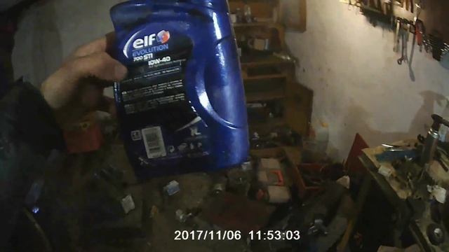 Сколько лить масла в бензин смотреть онлайн