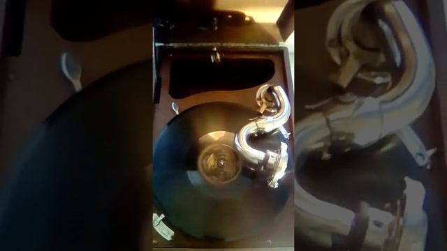 Ретро патефон, музыка! смотреть онлайн