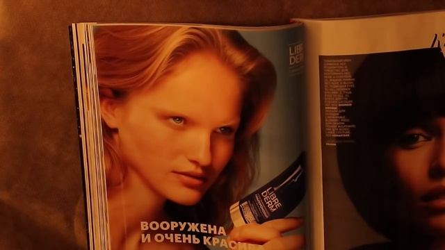 АСМР МАКИЯЖ И РАСЧЕСЫВАНИЕ ЖУРНАЛА. БЛИЗКИЙ ШЕПОТ. ASMR Applying makeup to magazines. Hair brushing смотреть онлайн
