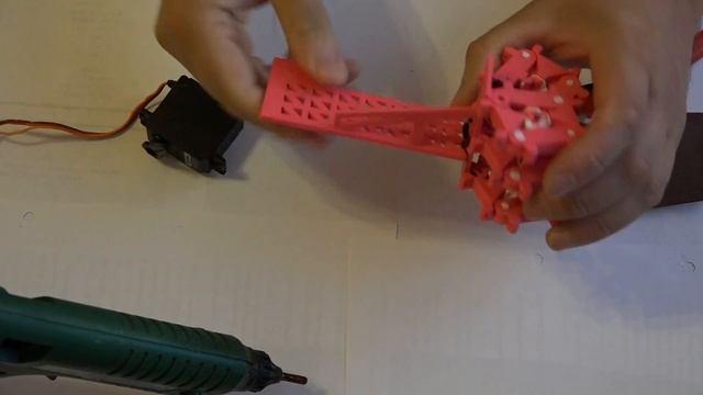 Как сделать руку роботу/ How to make a hand to the robot смотреть онлайн