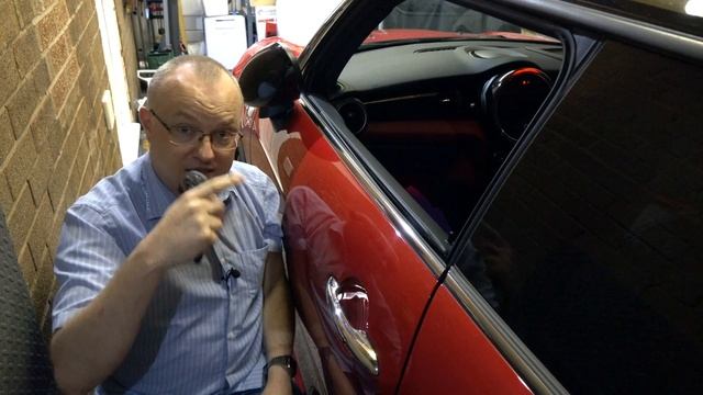 Hidden Mini Double-Tap Unlock Trick смотреть онлайн