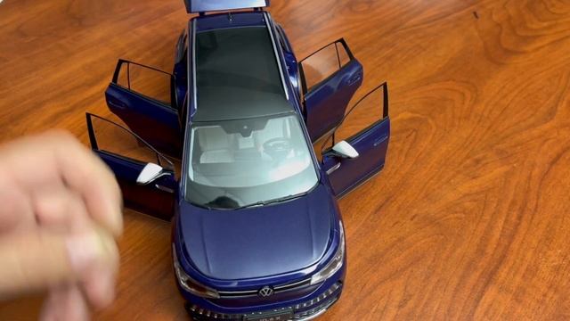 1:18 VW ID6 X with LED light [Unboxing] and Review смотреть онлайн