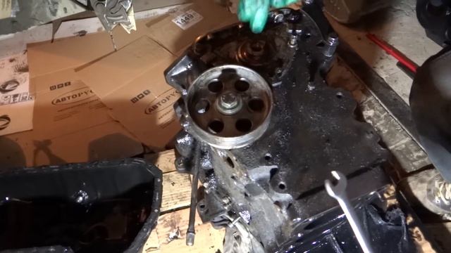 Ушатанный коленвал | Стертые в 0 вкладыши | Снимаю поршни | Капиталка мотора AAZ 1.9TD #Часть 8 смотреть онлайн