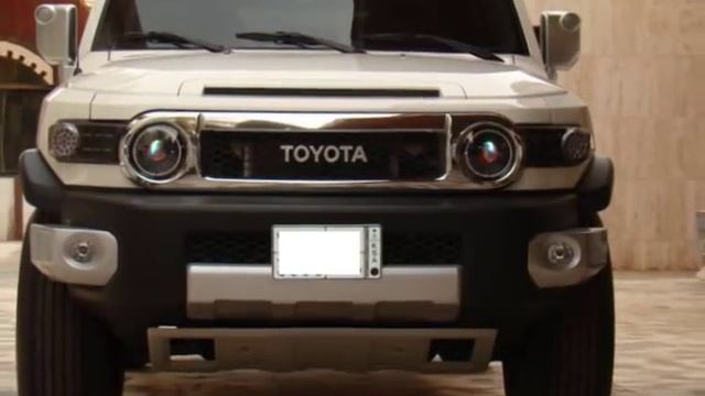 TOYOTA FJ WITH TRD SUPERCHARGE смотреть онлайн