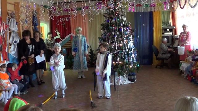 29.12.2015. Музыкальное поздравление деда Мороза или Волшебный сапожок! смотреть онлайн