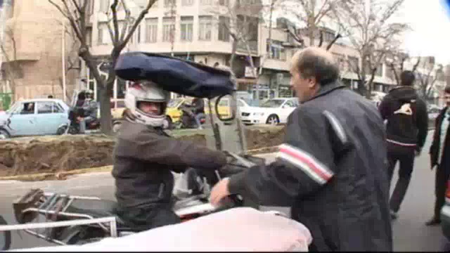 Iran - Ein pensionierter Krankenpfleger, der wieder arbeitet смотреть онлайн